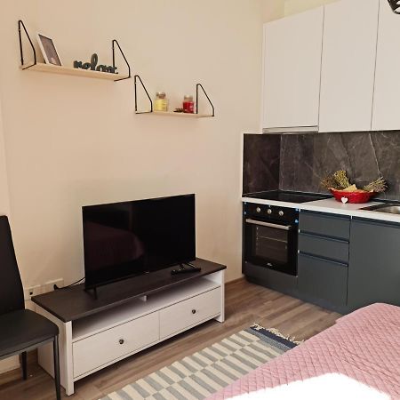 Lovely One Bedroom Studio In Tirana Buitenkant foto