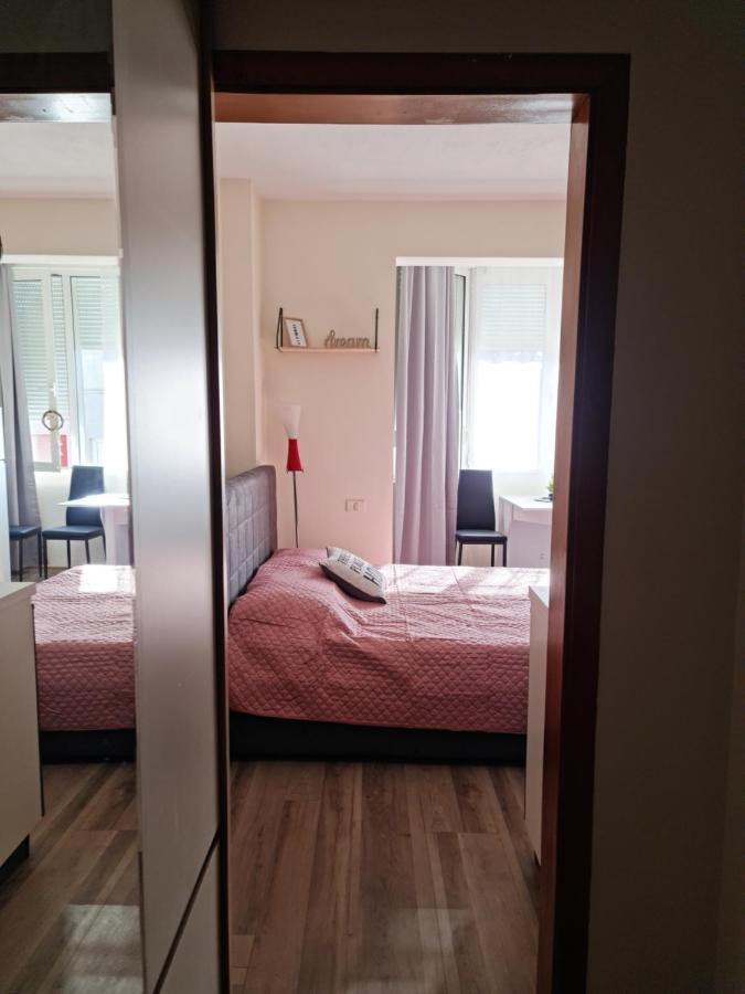 Lovely One Bedroom Studio In Tirana Buitenkant foto